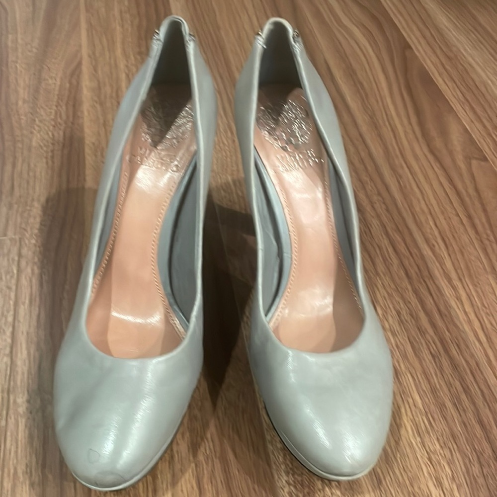 Vince Camuto Gray Pumps with back zipper details